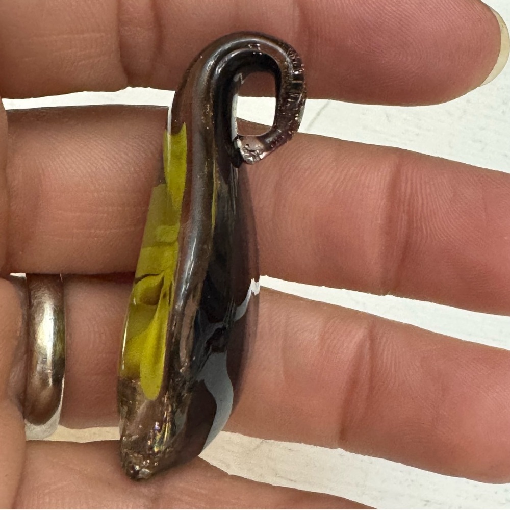 Yellow Flower Glass Pendant - Picture 6 of 9